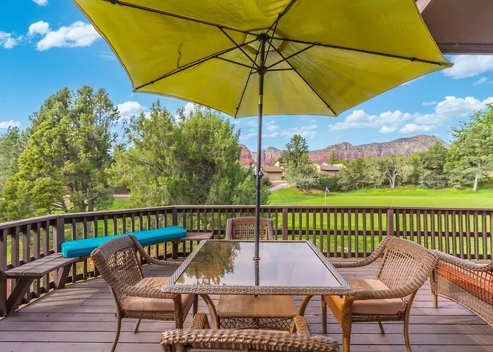Holiday home Golf Retreat, Pool, Hot Tub, Pickle-ball, Tennis *